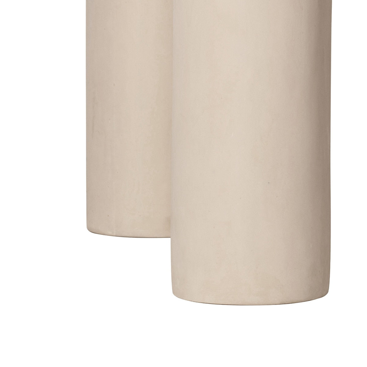 Barbara Cream Textured Indoor / Outdoor 47" Round Dining Table | BeBoldFurniture