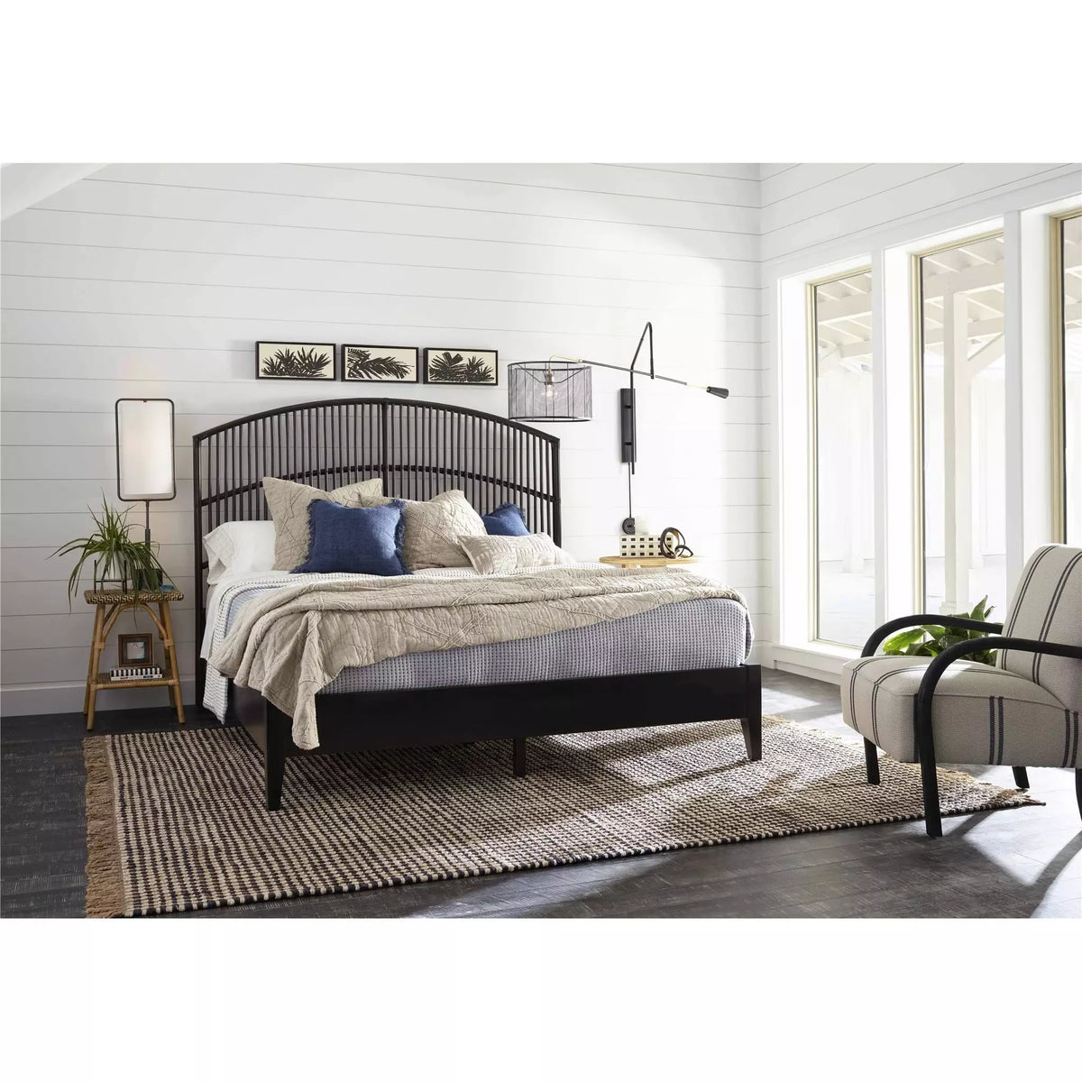 Blackadore Caye Bed - Be Bold Furniture
